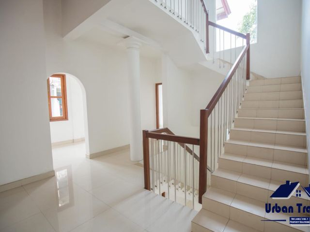 Luxury House For Sale In Pamunuwa Maharagama – photo 2