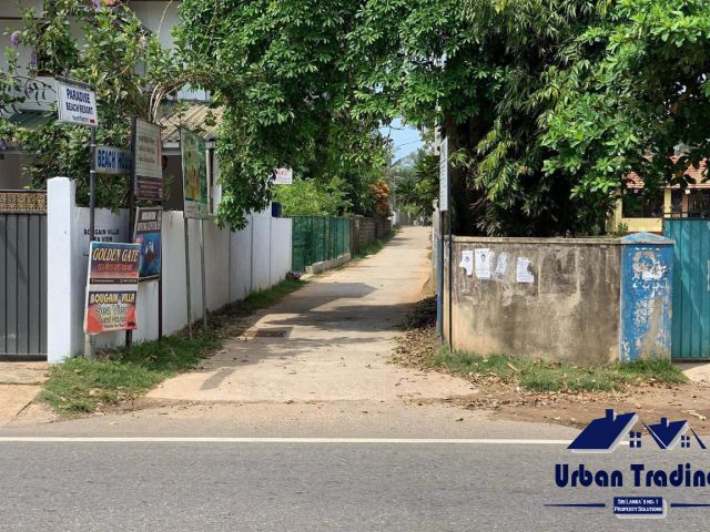 Beautiful Sea side Land with old House for sale in Kaburugamuwa Mirissa – photo 2