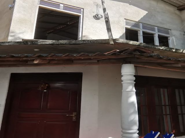 House for Sale in Kandawala Road Rathmalana – photo 1