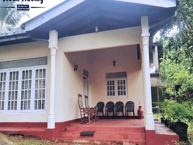 Land For Sale with Old House In Pannipitiya – photo 1