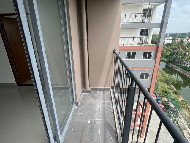 Brand New Unfurnished 03 Bed Ovel Ground View Apartment to be Sold in Borelle Colombo 08.