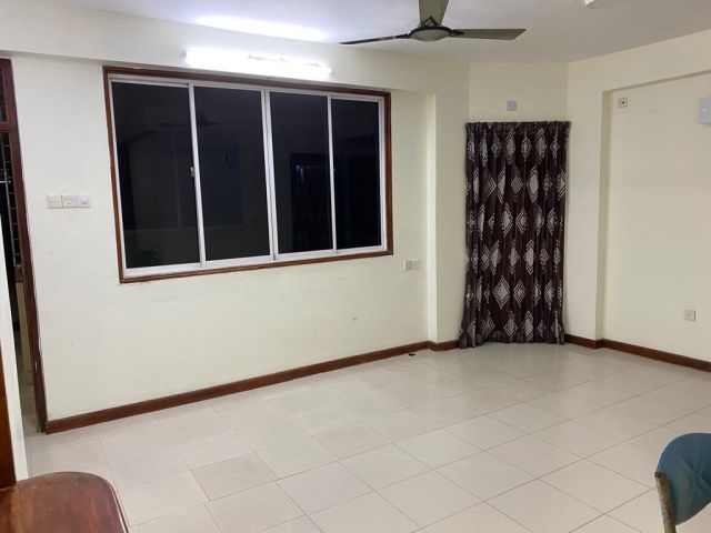 03 Bed Apartment for Sale in Bambalapitiya Colombo 04. – photo 9