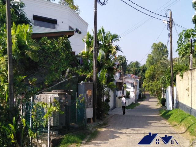Tow Story House for Sale in Wellawatta Colombo 06 – photo 2