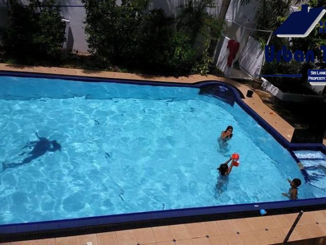 Supper Luxury House Built on 40 Perches Land with Swimming Pool in Kawdana -Dehiwala. – photo 2